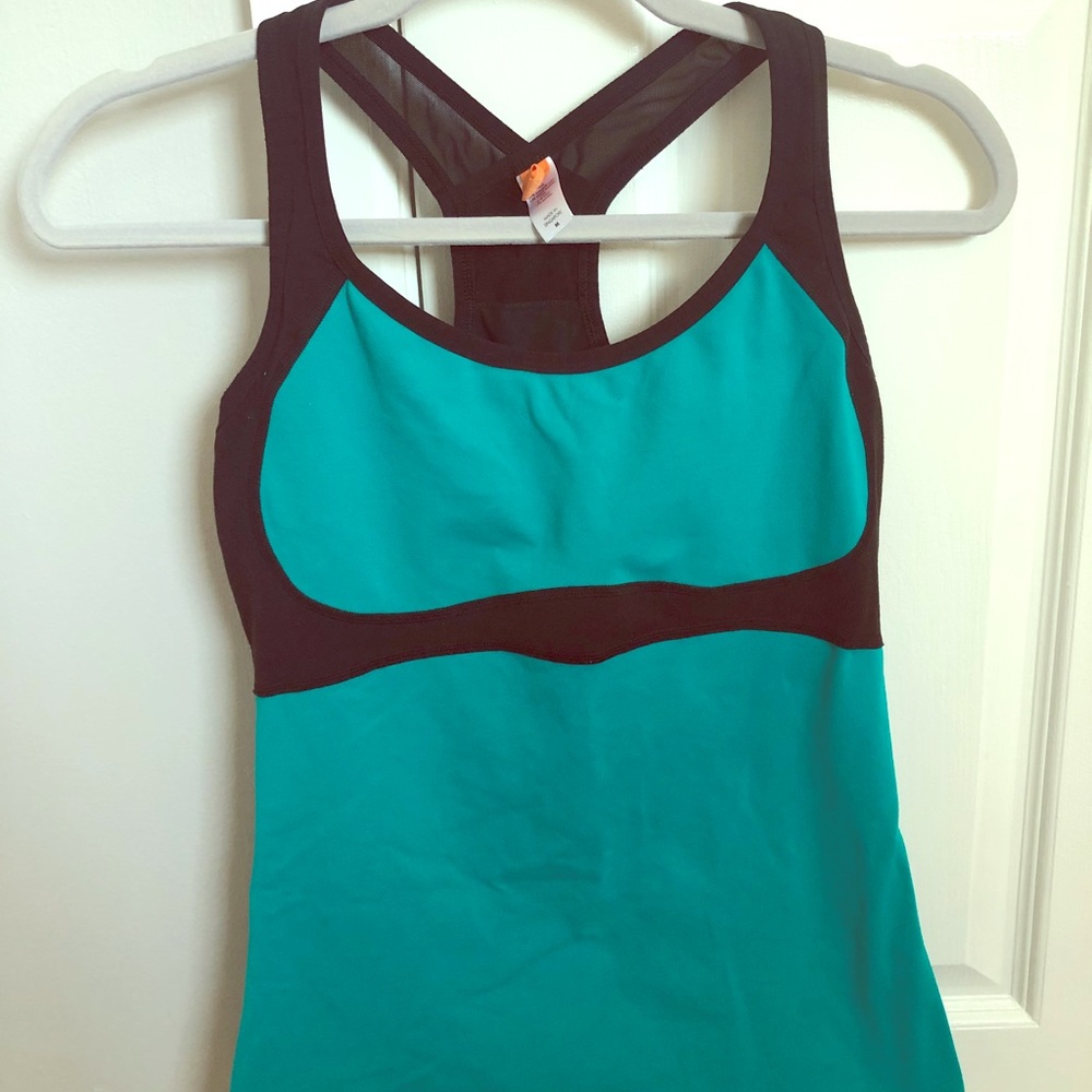 COPY - Lucy Activewear high impact workout tank.